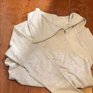 Maurice’s Active Wear Thin Sweatshirt
